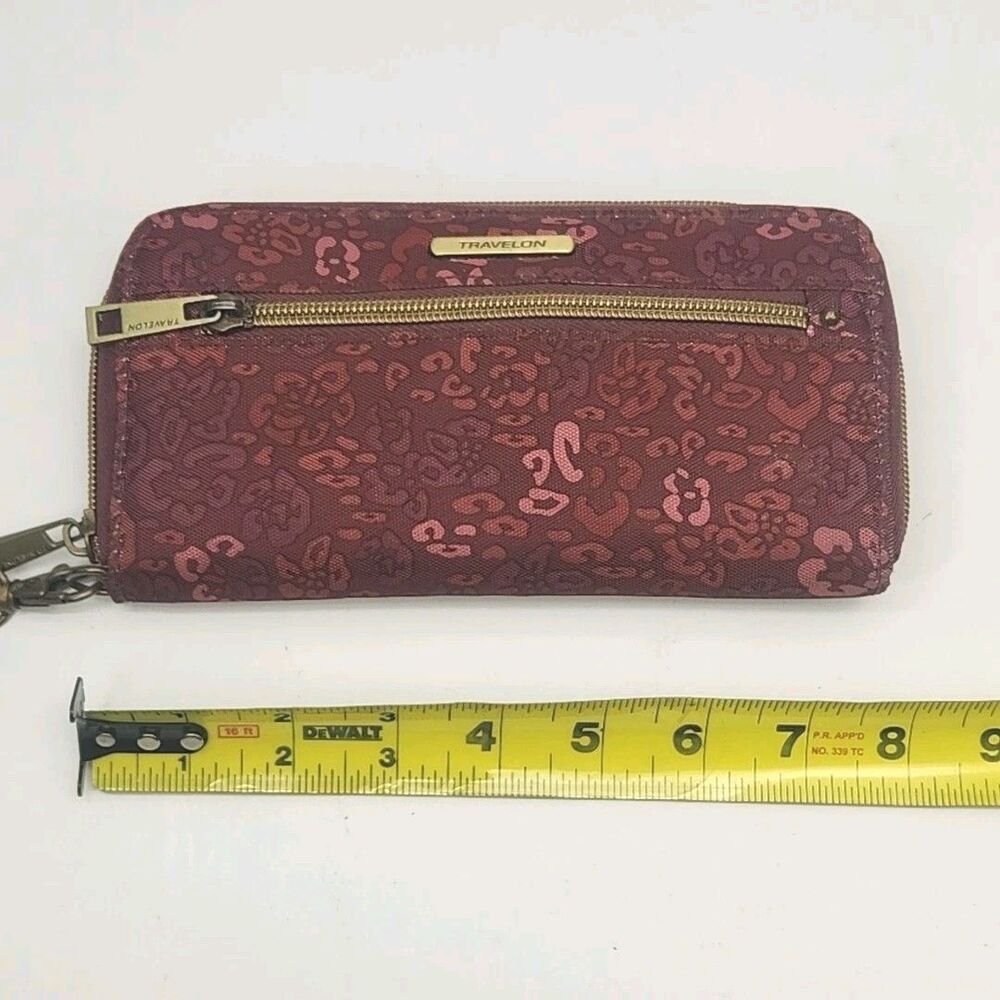 Travelon Wallet Wristlet Burgundy Floral Nylon 7.5"x4" Card Organizer Coin Zip - Picture 10 of 12